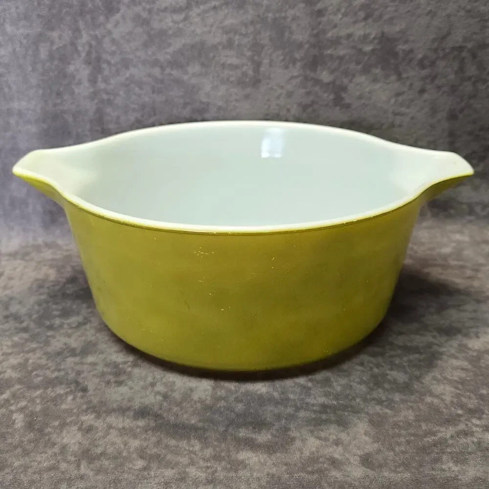 Vintage Pyrex Town & Country Cinderella Nesting Mixing Pouring Bowl 444 4 QT.